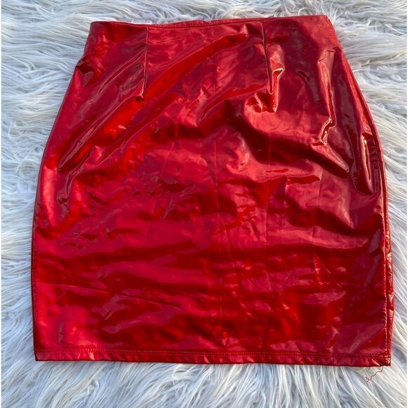 FASHION NOVA💫Faux leather mini skirt💫XS - Picture 1 of 4
